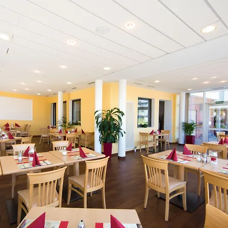 Montana Отель 3*