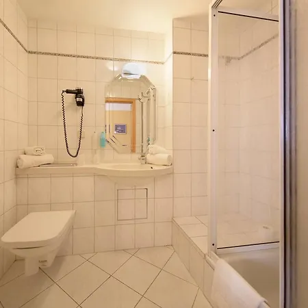 Hotel Montana 3*